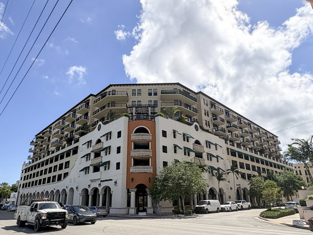55 Merrick Condo photo 2